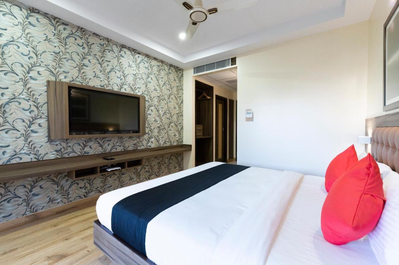 Capital O 18788 Phoenix Hotel & Resort Bengaluru Kültér fotó